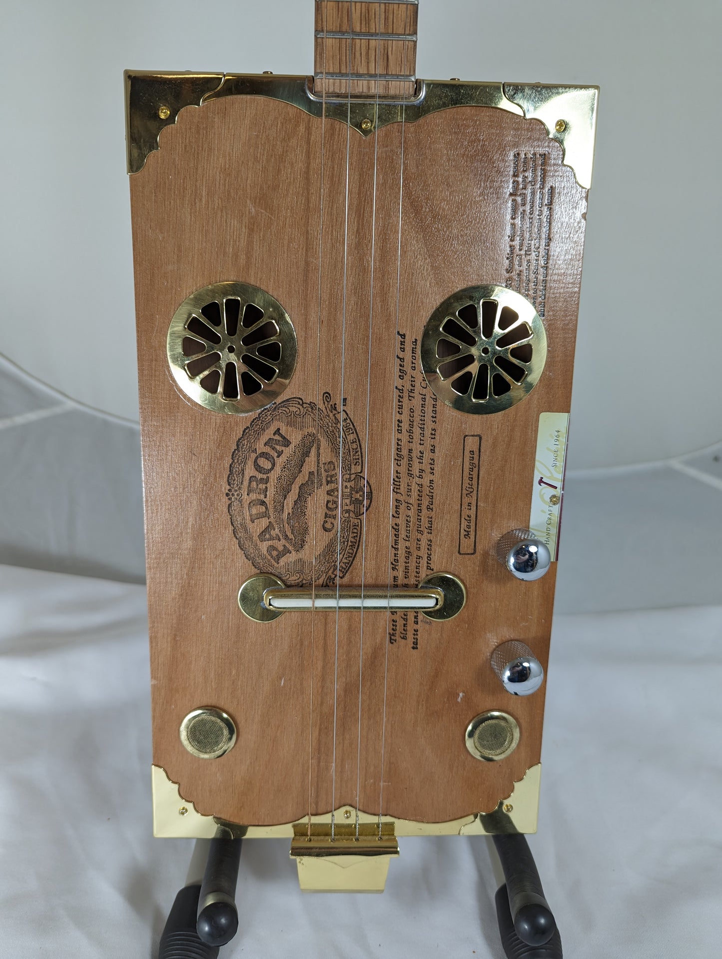 Cigar Box Guitar